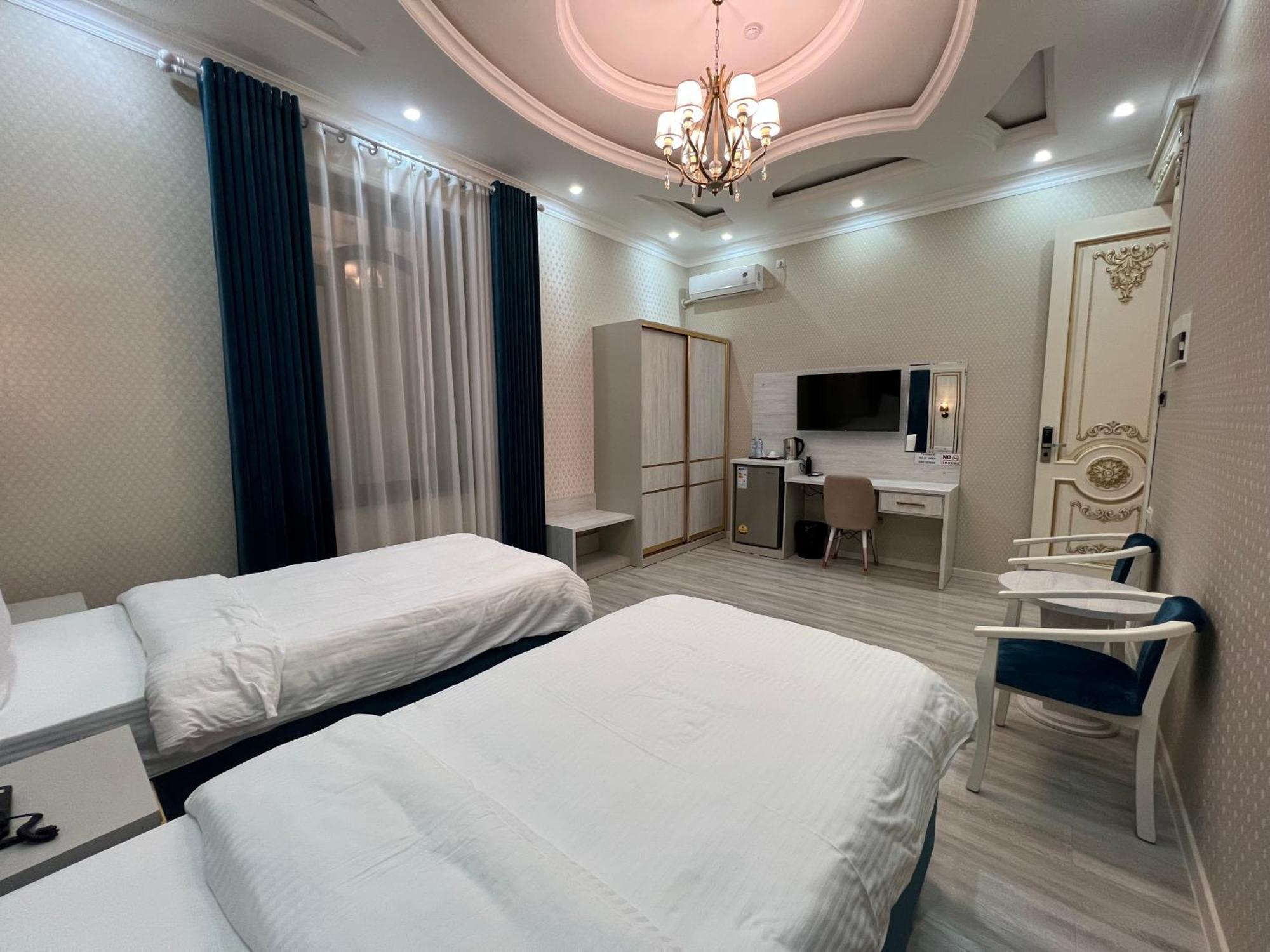 Hotel Sharq Dushanbe Exterior foto