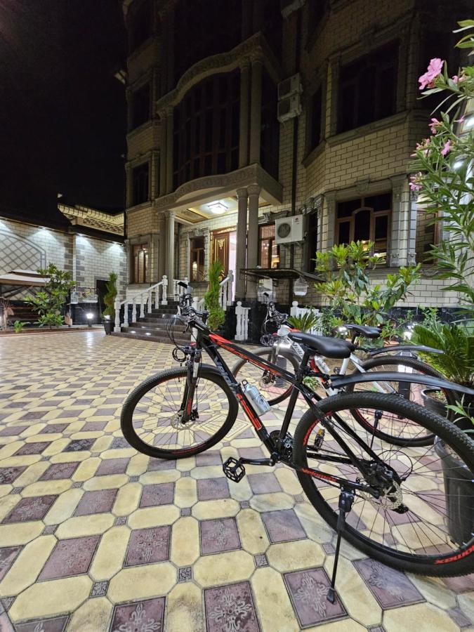 Hotel Sharq Dushanbe Exterior foto