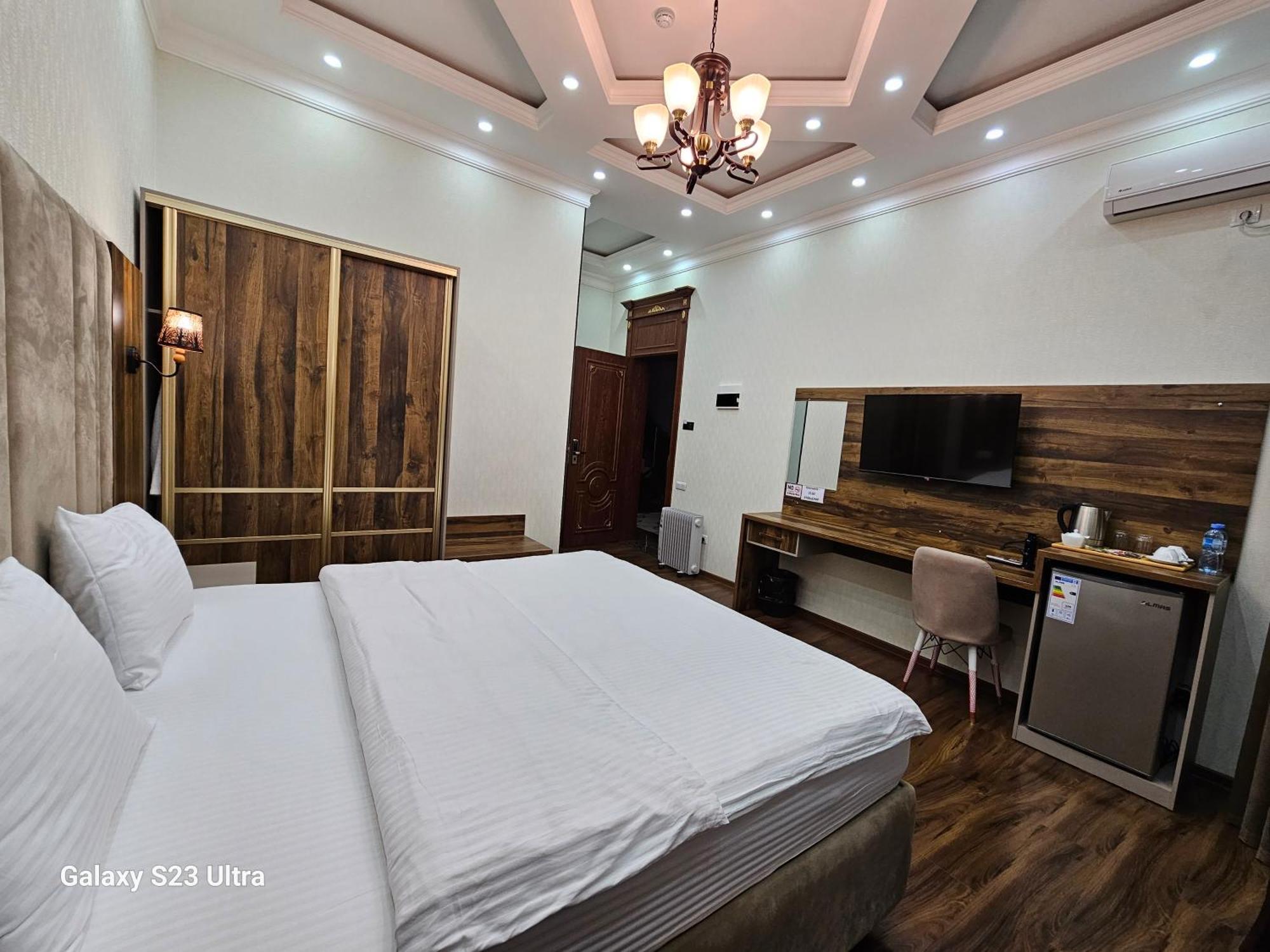 Hotel Sharq Dushanbe Exterior foto